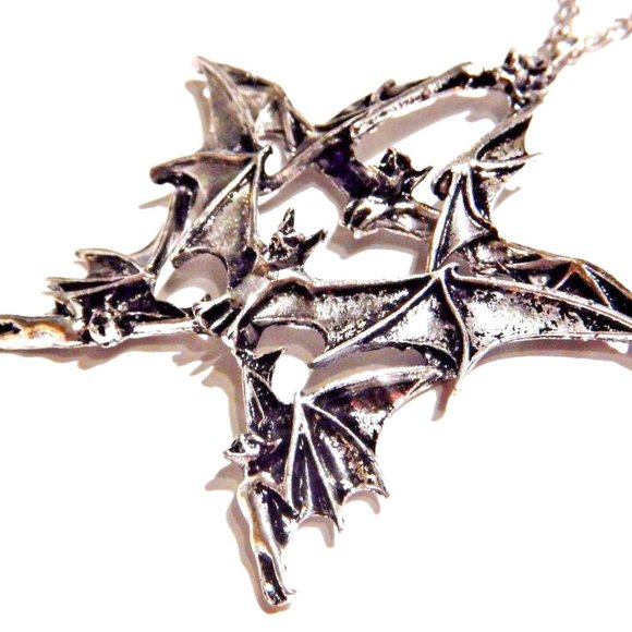 Vampire Bat Pentagram Star Gothic Necklace - Picture 5 of 9